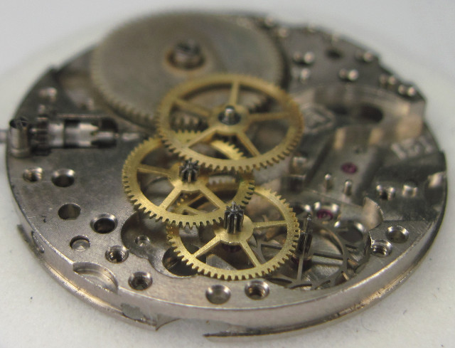 Räderwerk seitlich Arogno 151: Räderwerk seitlich