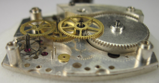 Seitenansicht des Räderwerks Bifora 2030 SC: Seitenansicht des Räderwerks