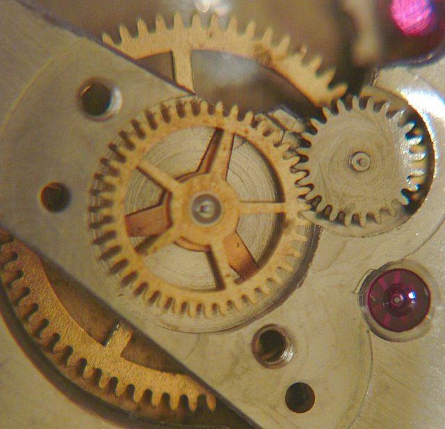 Übertragungsmechanismus der Zentralsekunde Brac 2003: Übertragungsmechanismus der Zentralsekunde