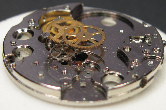 weitere Seitenansicht, mit indirekter dezentraler Sekunde China R16-1: weitere Seitenansicht, mit indirekter dezentraler Sekunde