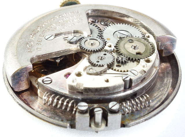 Seitenansicht des Automatic-Räderwerks Movado 220M: Seitenansicht des Automatic-Räderwerks