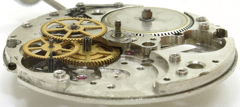 Seitenansicht des Räderwerks Poljot 2415: Seitenansicht des Räderwerks