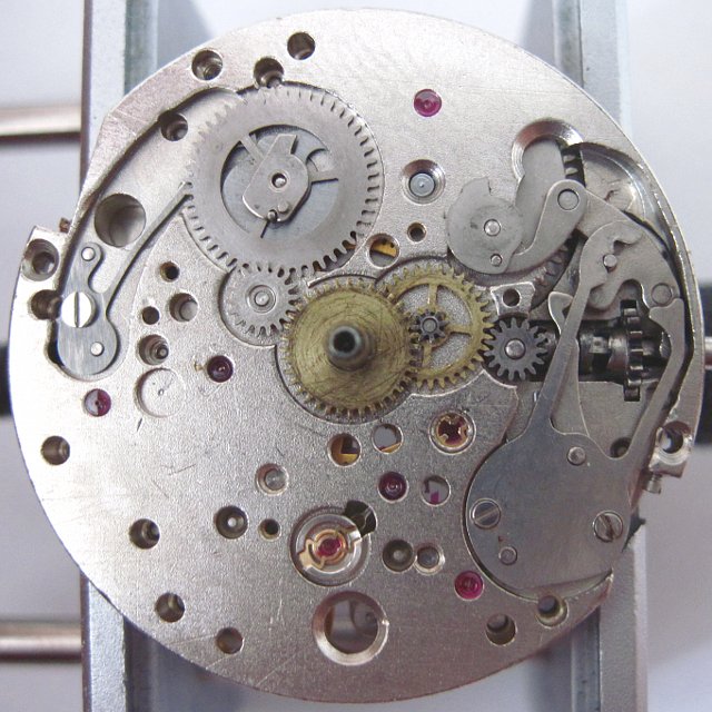 Zifferblattseite mit offenem Datumsmechanismus Raketa 2628.H: Zifferblattseite mit offenem Datumsmechanismus