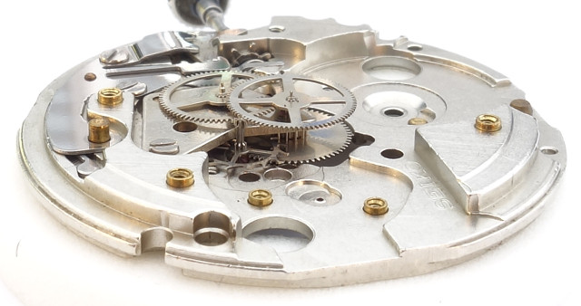Seitenansicht des Räderwerks Seiko 7S26A: Seitenansicht des Räderwerks